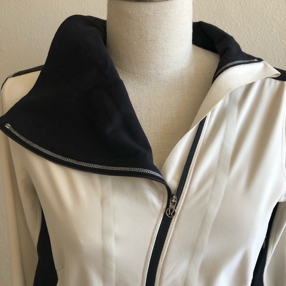 Lululemon Run: draft dodger jacket - Picture 3 of 13